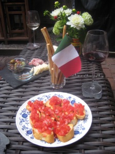 Summer Italian Dinner Party - LiveDineParty